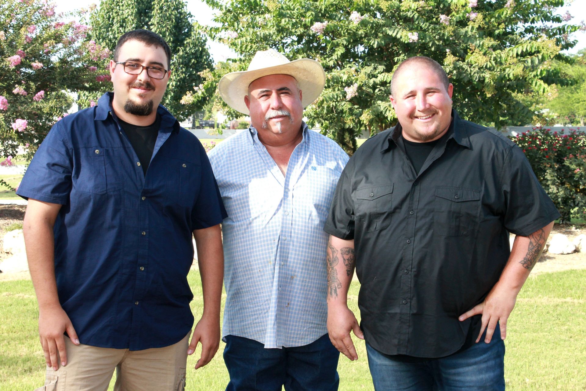 About Rios Trucking Co. Contractors, Homeowners Trucking Services